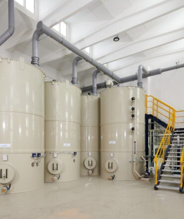 CP-Anlage zur Fällung und Flockung von Schwermetallen, AOX und Kohlenwasserstoffen von ALMAWATECH.