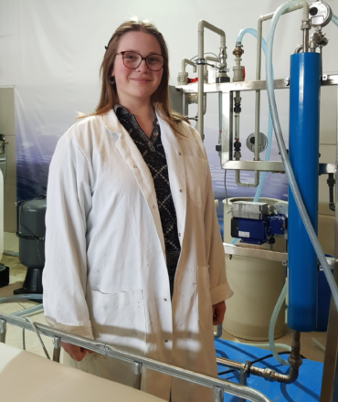 Neue Masterandin bei ALMAWATECH forscht zu Biofiltrationsanlage für das betriebsinterne Wasserrecycling